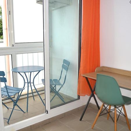 Comme Chez Soi - Studio Tout Equipe - By Sister Home Сен-Дени Экстерьер фото